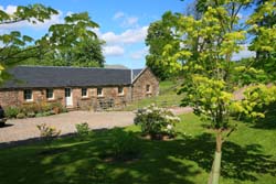 Self catering country cottages near stirling at Mains of Blairingone