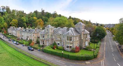 royal gardens apartments, stirling