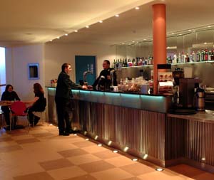 macrobert arts centre cafe, bar, restaurant